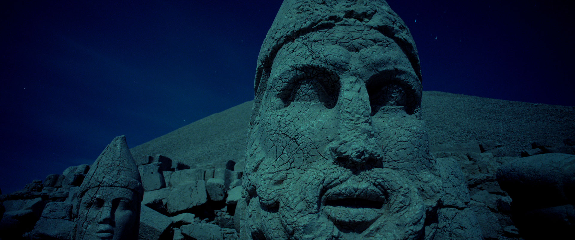 02_mtnemrut.jpg